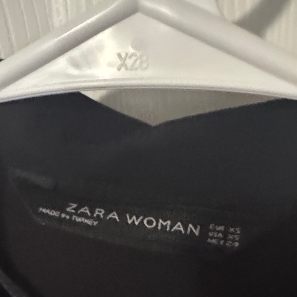 Zara Black Button Down Shirt - Picture 2 of 5